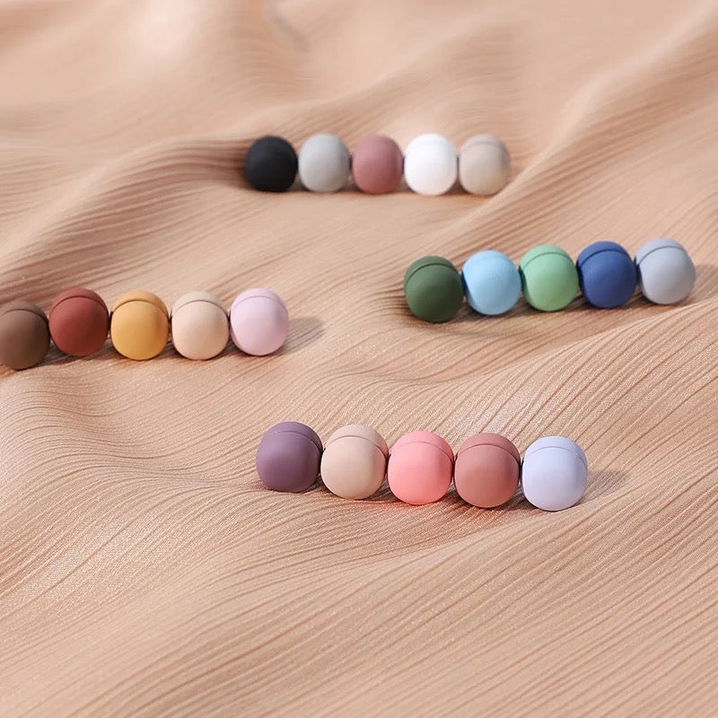 Magnetic pins